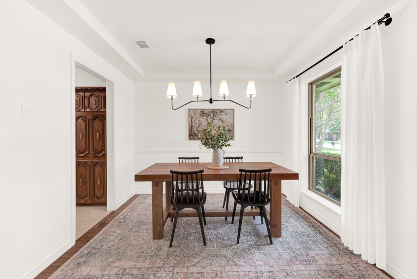 Welcome to 2814 Forest Grove Drive! Step into this impeccably - photo 12