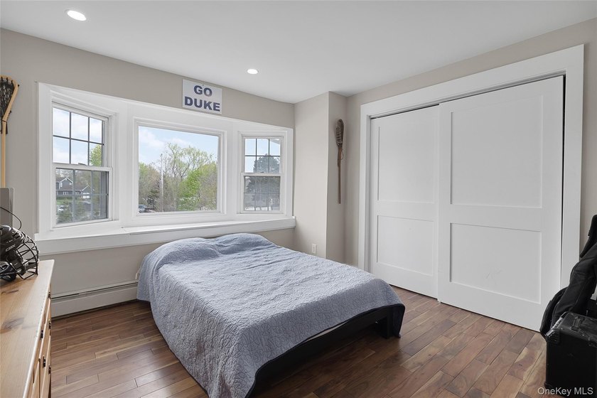 Stunning Fully Renovated Colonial Located In The Highly - photo 15
