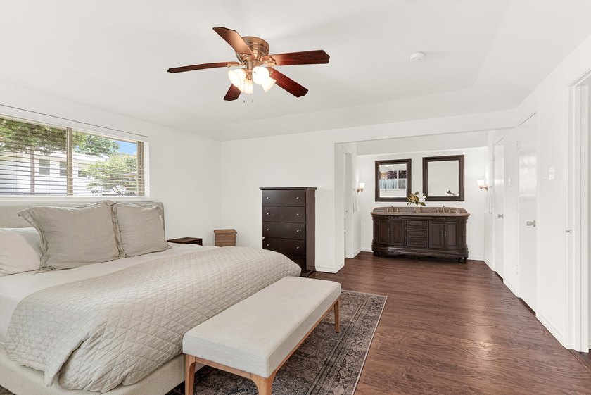 Welcome to 2814 Forest Grove Drive! Step into this impeccably - photo 24