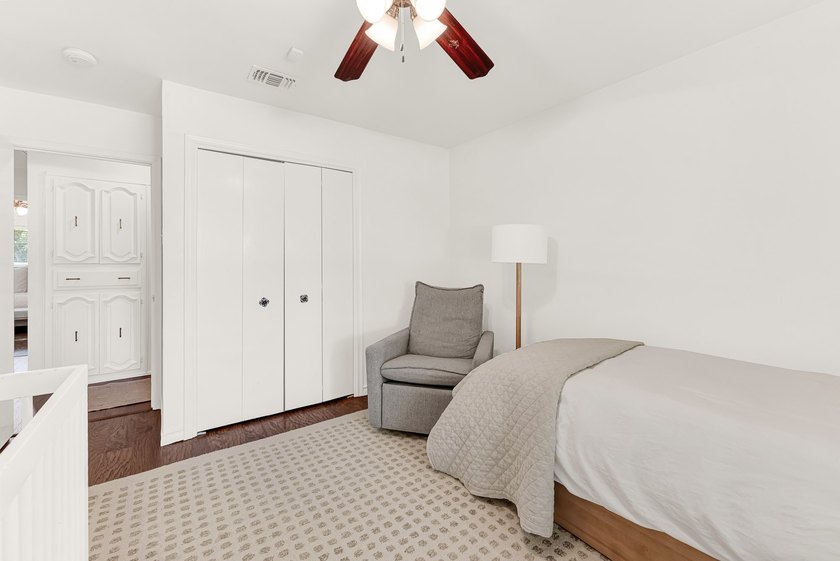 Welcome to 2814 Forest Grove Drive! Step into this impeccably - photo 29
