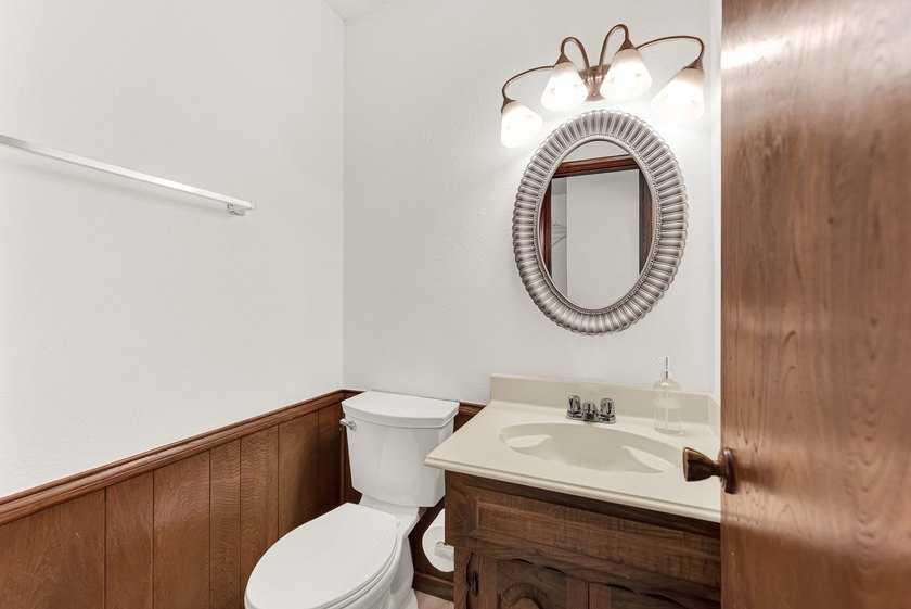 Welcome to 2814 Forest Grove Drive! Step into this impeccably - photo 33