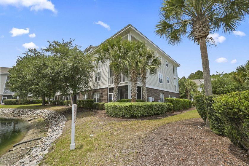 Move in ready 2BR/2BA fully furnished SECOND FLOOR END UNIT with - photo 23