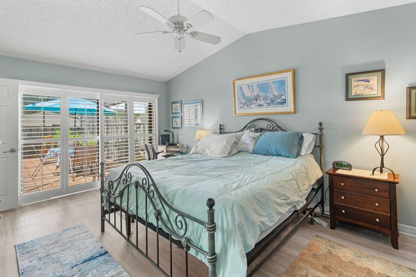 Move-in ready 2BR/2BA villa featuring a rare oversized 1.5-car - photo 10