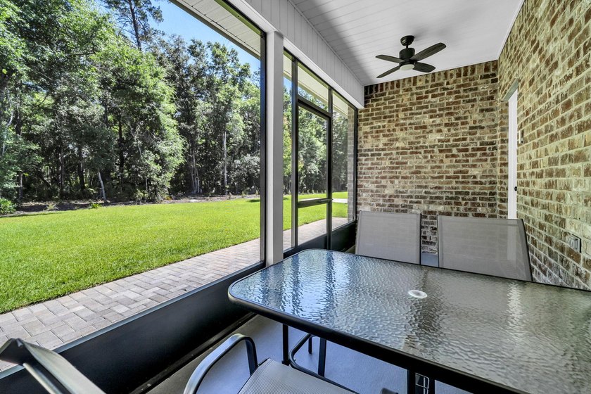 Welcome to the popular Sycamore III floor plan in the - photo 45