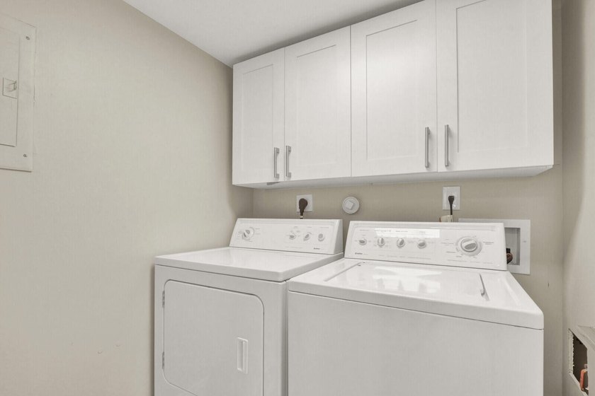 Welcome To This Beautifully Updated 2 Bedroom 2 Bathroom Condo - photo 28