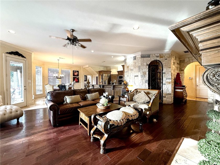 Welcome to 1919 Kings Pass, Heath, Texas 75032 - a breathtaking - photo 14