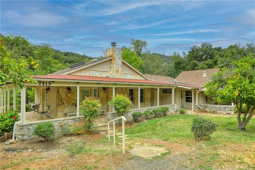 This dream 195 acre California Coastal Ranch provides you with - photo 12