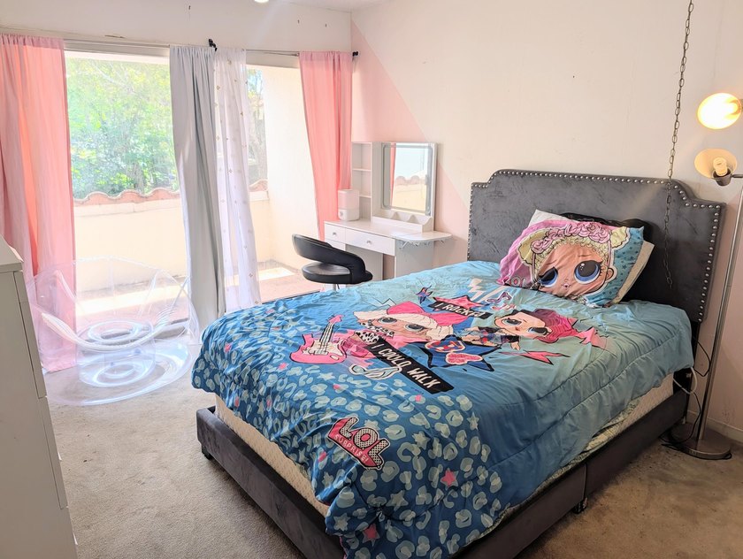 BACK ON THE MARKET! Spacious centrally located townhome in the - photo 14