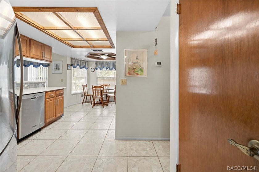 Discover your slice of Florida living at 13378 Drayton Dr - photo 17