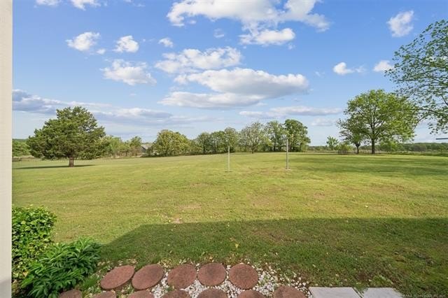 Charming 2-bedroom, 2-bath home set on nearly 2.5 peaceful acres - photo 18