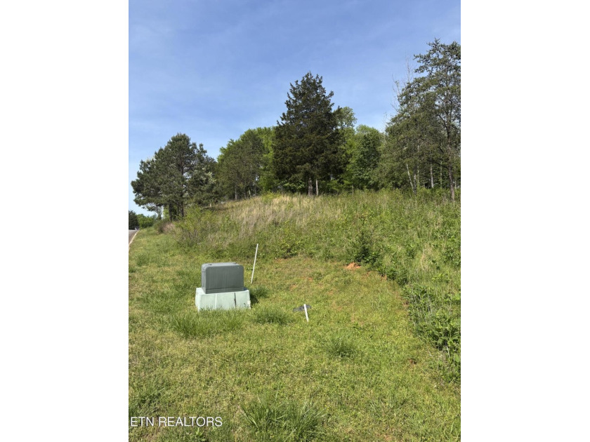 Perfect location! 9 minutes to I-40, shopping, restaurants &amp; - photo 4
