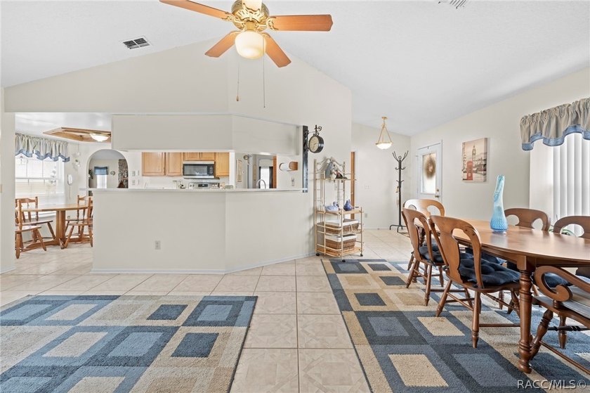 Discover your slice of Florida living at 13378 Drayton Dr - photo 26