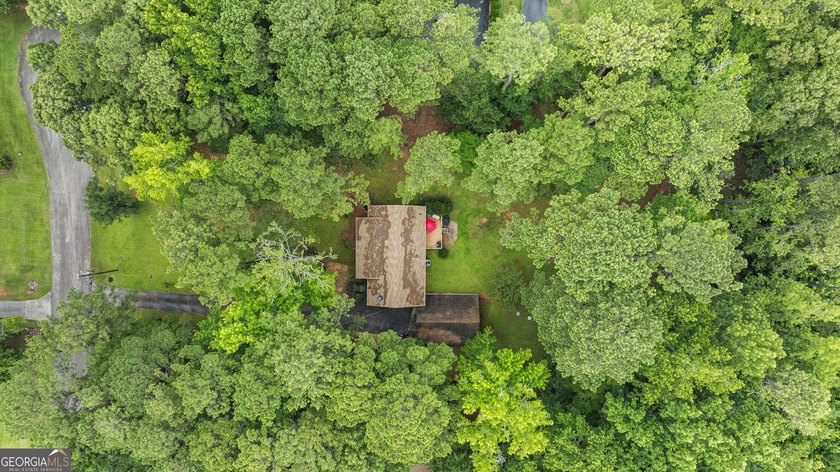 Rustic charm meets modern comfort in this beautiful log home - photo 29
