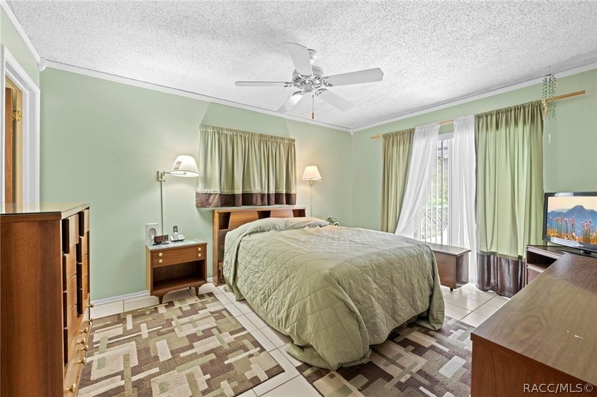 Discover your slice of Florida living at 13378 Drayton Dr - photo 31