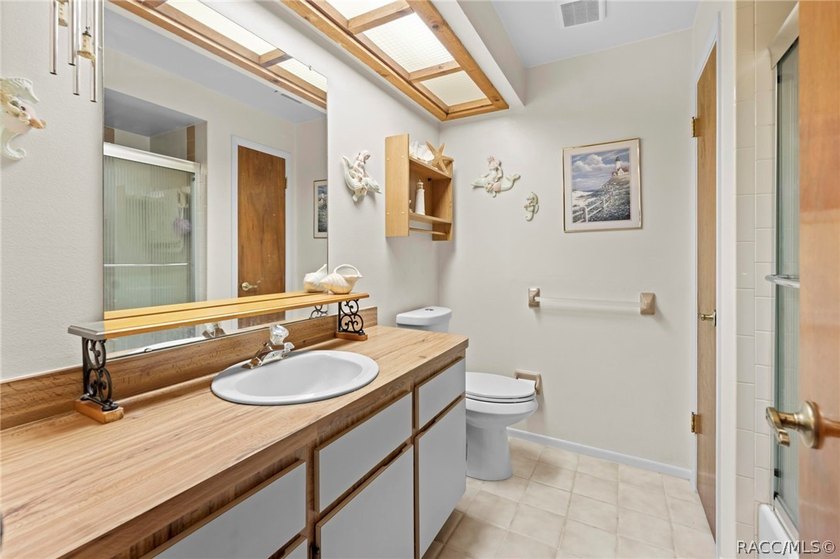 Discover your slice of Florida living at 13378 Drayton Dr - photo 34