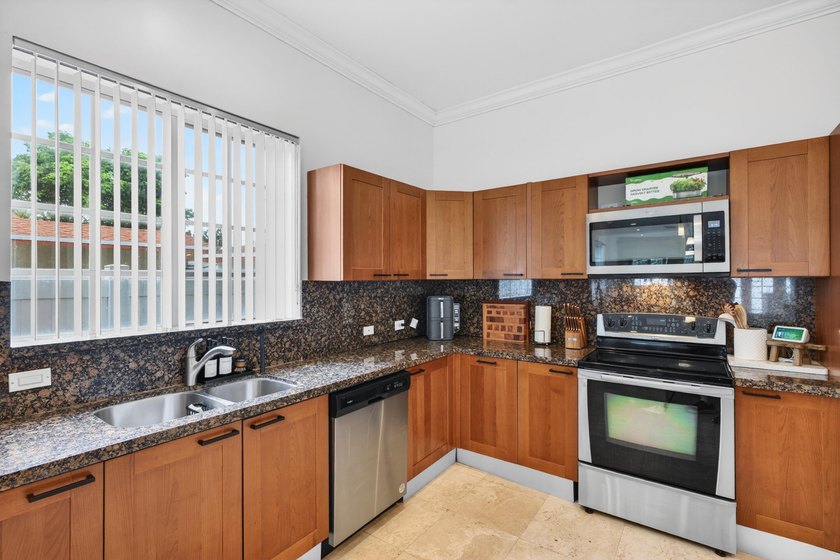 VA ASSUMABLE WITH A 2.25% RATE. Must be VA APPROVED. Discover - photo 7