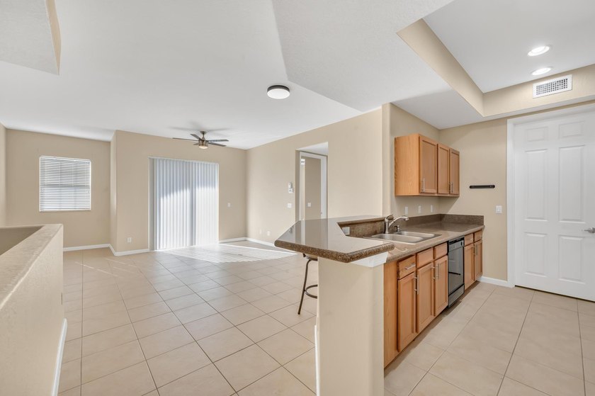 Take a look at this stunning 2 bed 2 bath condo with a 1 car - photo 3