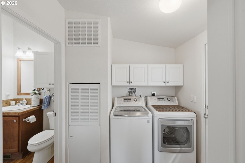 Beautifully maintained 2-bedroom, 2-bath home offering 1,295 - photo 12