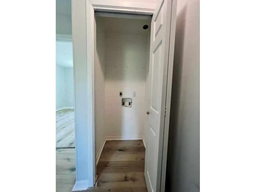 TURNKEY INVESTMENT OPPORTUNITY | NO HOA Welcome to this - photo 21