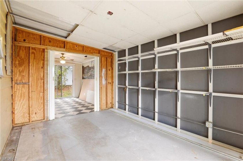 Welcome to your slice of Florida paradise in sought-after - photo 42