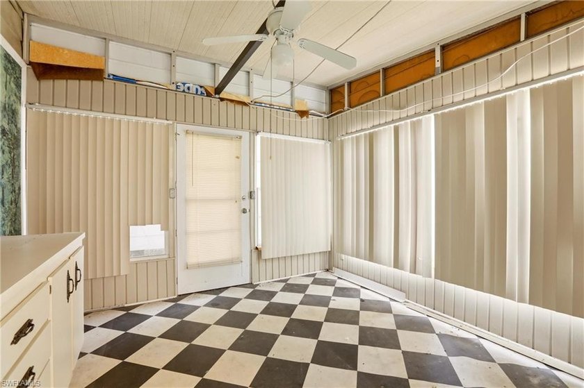 Welcome to your slice of Florida paradise in sought-after - photo 47