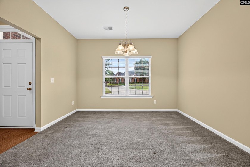 Just in time for summer celebrations! Prime location in the - photo 7