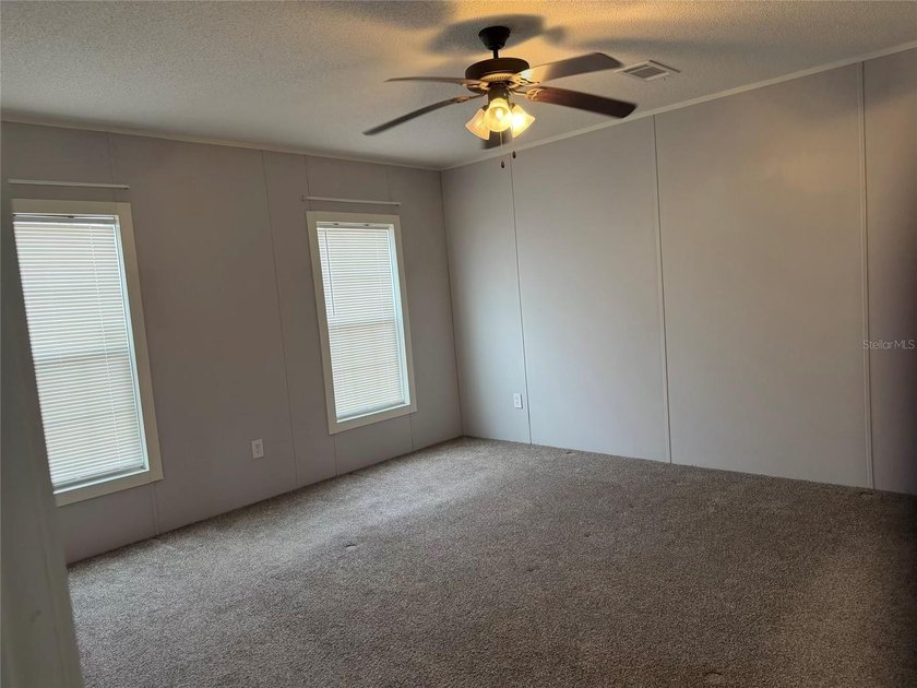 Welcome to peaceful country living with modern comfort! This - photo 9