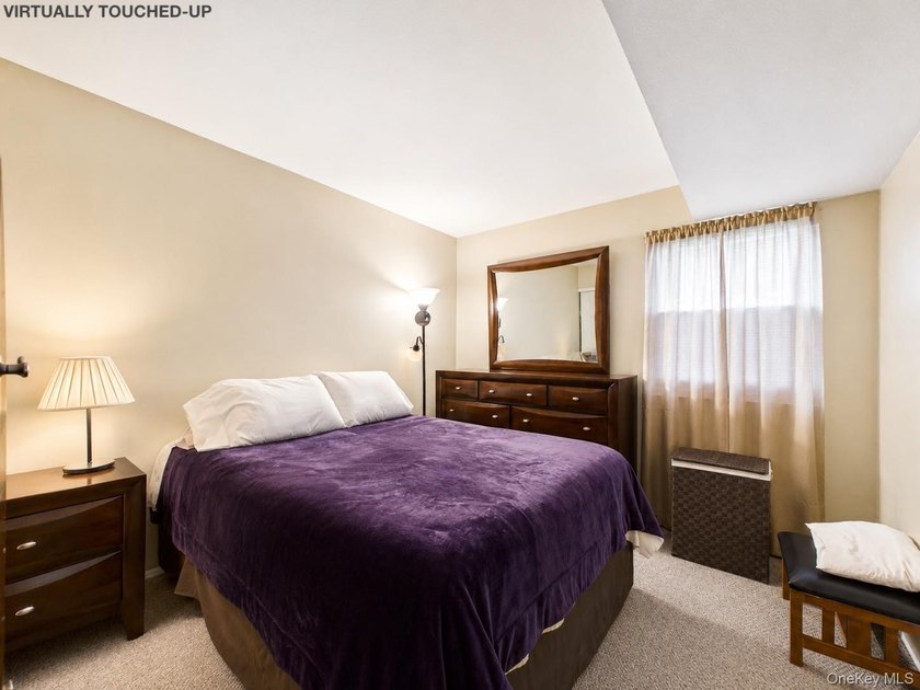Welcome to 140 Regis Drive, a versatile Staten Island property - photo 29