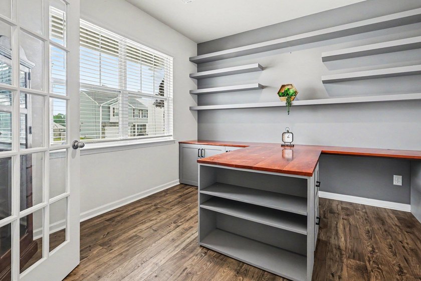 Welcome to 1275 Elterwater Lane, a beautifully maintained - photo 7