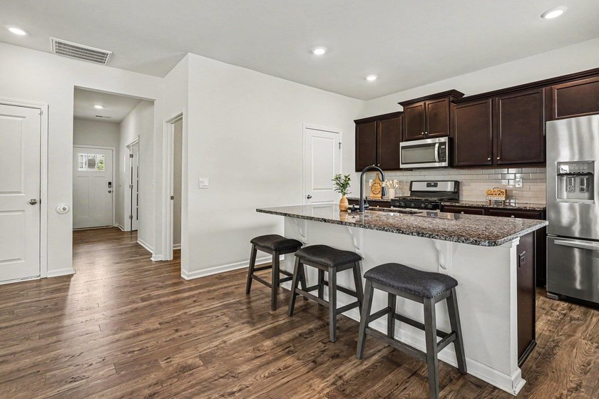 Welcome to 1275 Elterwater Lane, a beautifully maintained - photo 8