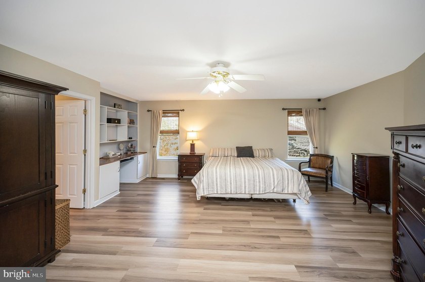 **Back on the market due to no fault of the seller** Welcome to - photo 15