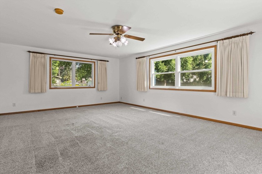 Tucked into an established northside neighborhood, this charming - photo 17