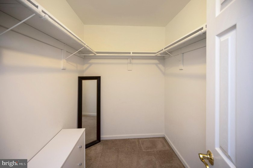 **Back on the market due to no fault of the seller** Welcome to - photo 18