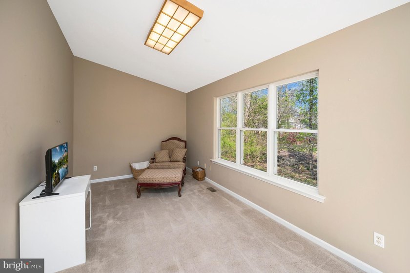 **Back on the market due to no fault of the seller** Welcome to - photo 35