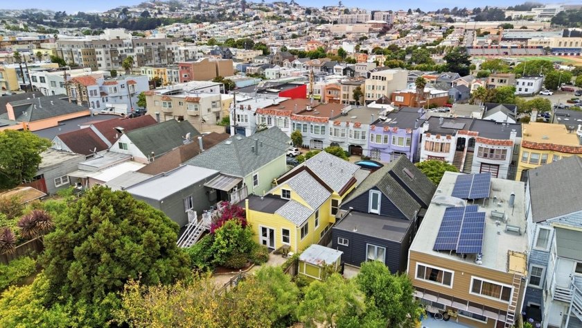 A charming residence nestled in SF's vibrant Excelsior - photo 50