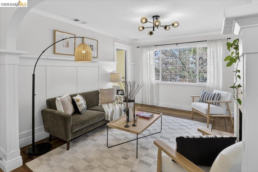 This beautiful Longfellow bungalow lives like a single family - photo 7