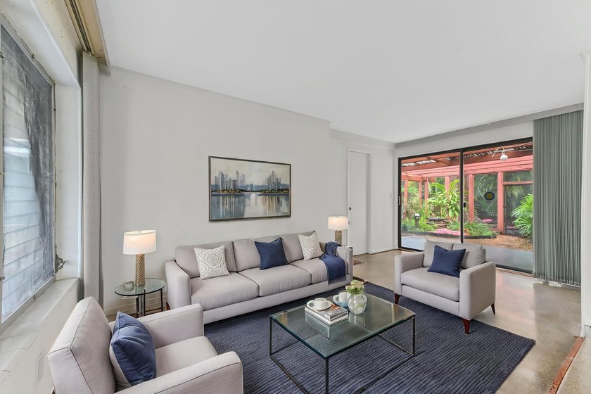 Welcome to this charming 1-story home in Oakland Park, offering - photo 11