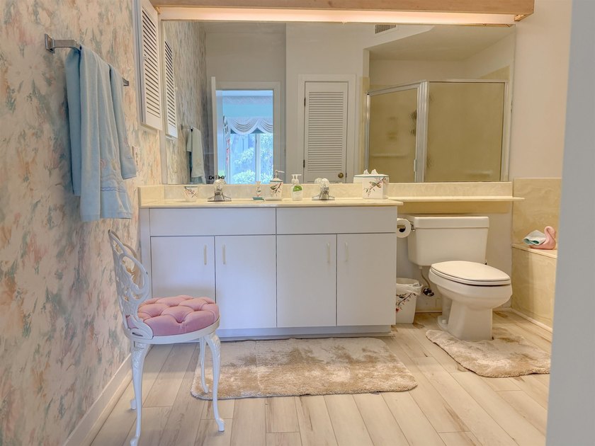 It's all about the location. Situated in a sought-after location - photo 15