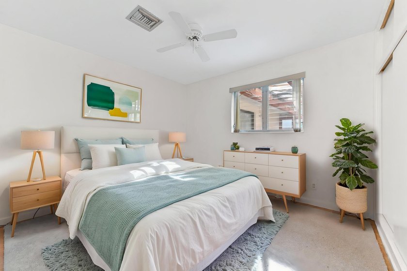 Welcome to this charming 1-story home in Oakland Park, offering - photo 15