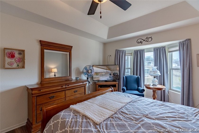 Enjoy easy, low-maintenance living in this spacious 3 bed / 3 - photo 24