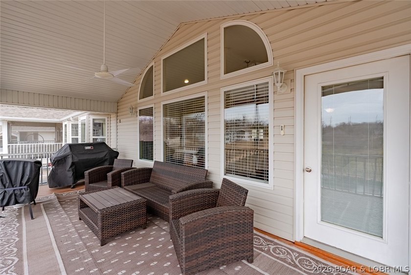 Enjoy easy, low-maintenance living in this spacious 3 bed / 3 - photo 28