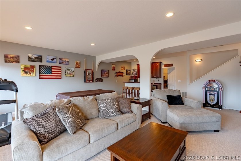 Enjoy easy, low-maintenance living in this spacious 3 bed / 3 - photo 33