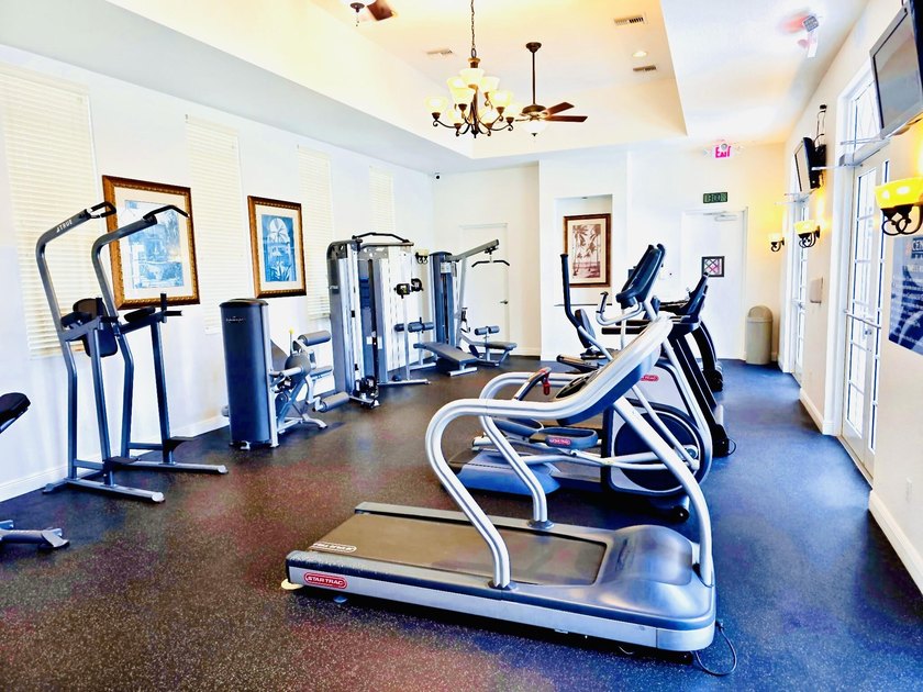 Impeccably maintained and presented in like-new condition, this - photo 35