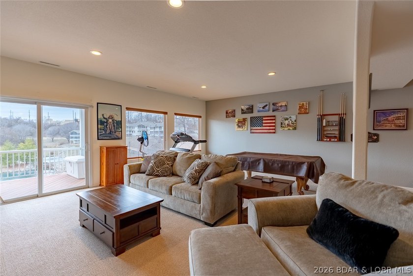 Enjoy easy, low-maintenance living in this spacious 3 bed / 3 - photo 36