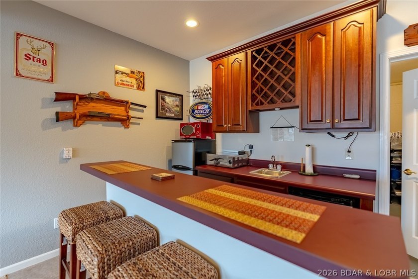 Enjoy easy, low-maintenance living in this spacious 3 bed / 3 - photo 39