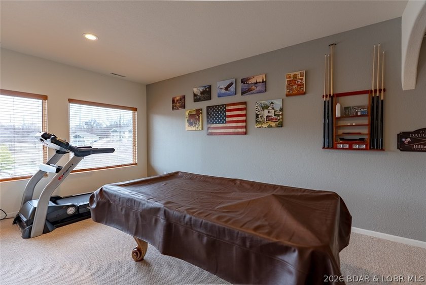 Enjoy easy, low-maintenance living in this spacious 3 bed / 3 - photo 41