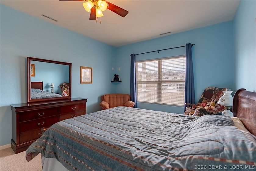 Enjoy easy, low-maintenance living in this spacious 3 bed / 3 - photo 46