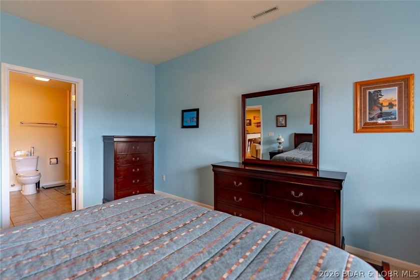 Enjoy easy, low-maintenance living in this spacious 3 bed / 3 - photo 49