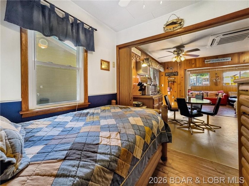 This lake home has it all for 1 price - Boat, 2 PWC's, Paddle - photo 22