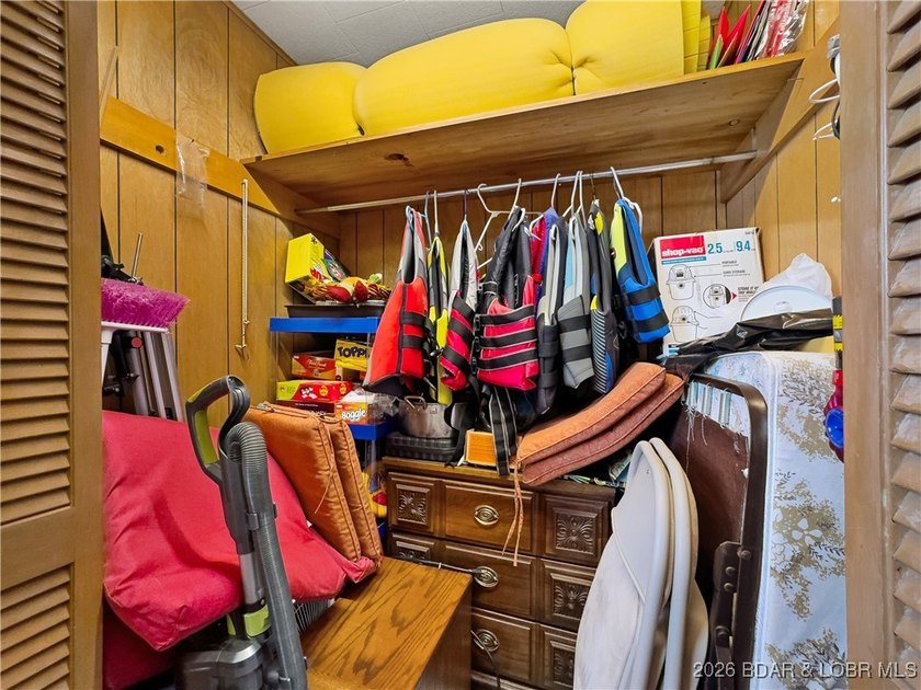 This lake home has it all for 1 price - Boat, 2 PWC's, Paddle - photo 26